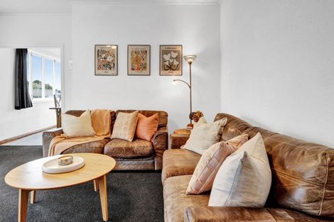 Photo of property in 13 Konini Street, Inglewood, 4330