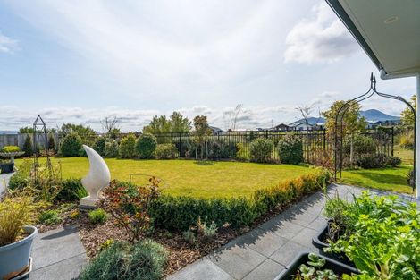 Photo of property in 13 Tuhua Close, Wharewaka, Taupo, 3330