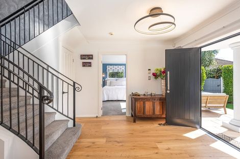 Photo of property in 16 Clyde Road, Upper Riccarton, Christchurch, 8041