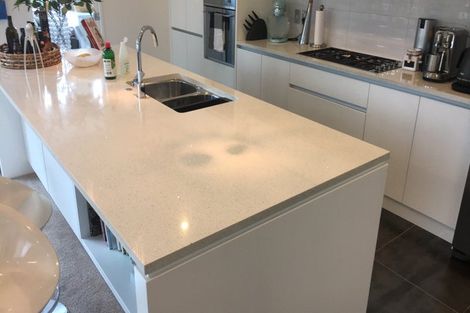 Photo of property in 6 Lismore Way, Oteha, Auckland, 0632