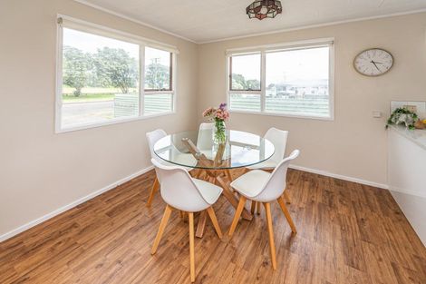 Photo of property in 25 Carson Street, Castlecliff, Whanganui, 4501