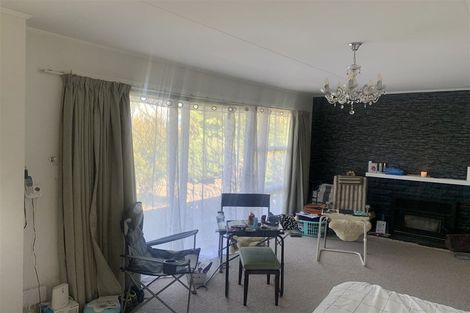 Photo of property in 12 Fisher Place, Carterton, 5713