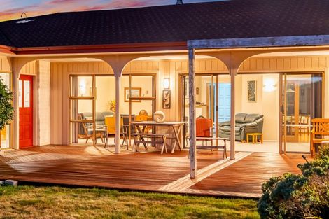 Photo of property in 298b Paekakariki Hill Road, Paekakariki Hill, Porirua, 5381