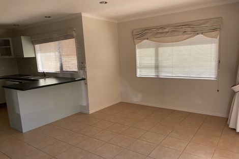 Photo of property in 22 Rathmar Drive, Manurewa, Auckland, 2105