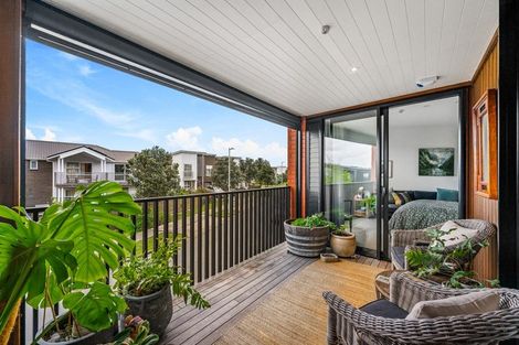Photo of property in 3/85 Bomb Point Drive, Hobsonville, Auckland, 0616