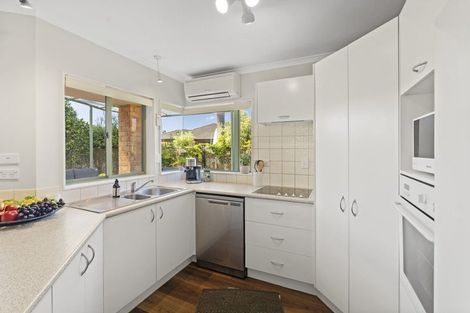 Photo of property in 23 Dan Tori Place, Orewa, 0931