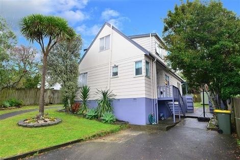 Photo of property in 7 Tacitus Place, Totara Vale, Auckland, 0629