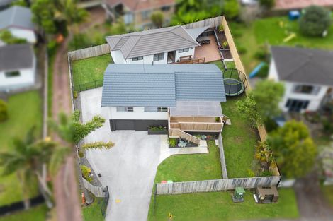 Photo of property in 31 Oreil Avenue, West Harbour, Auckland, 0618