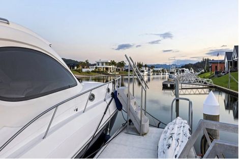 Photo of property in 13 Awatea Drive, Whitianga, 3510