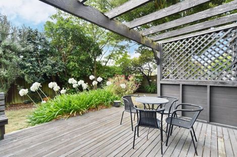 Photo of property in 101 Waratah Street, Avondale, Christchurch, 8061