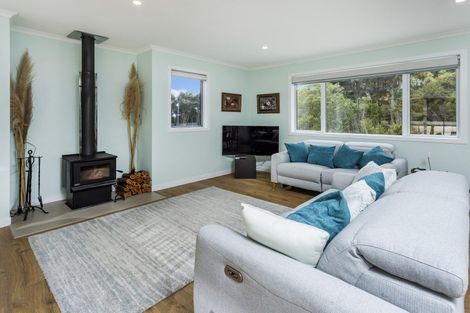 Photo of property in 339a Glenvar Road, Long Bay, Auckland, 0630