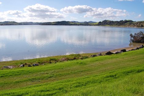 Photo of property in 18a Salt River View Road, Kaiwaka, 0573