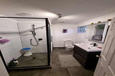 Photo of property in 67 Barrys Road, Glendene, Auckland, 0602