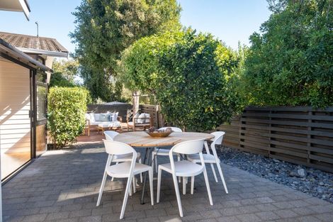 Photo of property in 23 Kent Terrace, Taradale, Napier, 4112