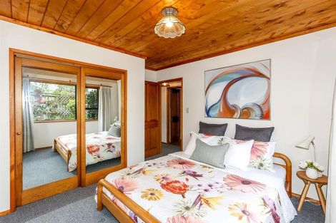 Photo of property in 3 Rennell Street, Frankleigh Park, New Plymouth, 4310