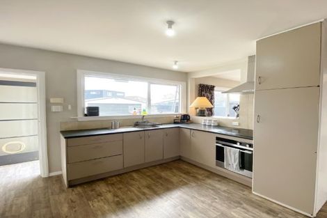 Photo of property in 121 Pages Road, Wainoni, Christchurch, 8061