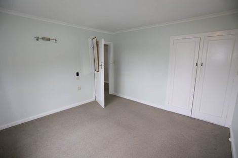 Photo of property in 124 Memorial Avenue, Burnside, Christchurch, 8053