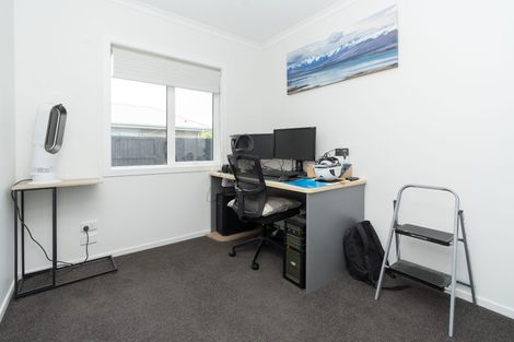 Photo of property in 33 Ladeira Place, Fitzroy, Hamilton, 3206