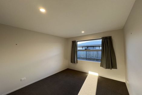 Photo of property in 5 Robalan Close, Halswell, Christchurch, 8025