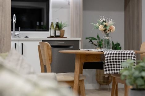 Photo of property in 6b Athena Drive, Totara Vale, Auckland, 0629