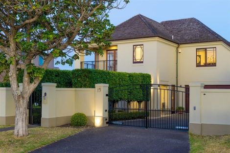 Photo of property in 15 Ocean View Road, Milford, Auckland, 0620