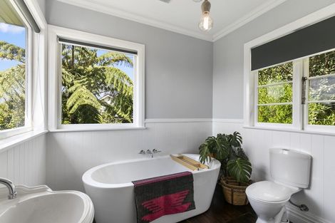 Photo of property in 5 Thorby Street, Northland, Wellington, 6012