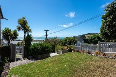 Photo of property in 108 Moncks Spur Road, Redcliffs, Christchurch, 8081