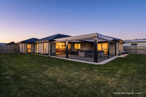 Photo of property in 52 Hilton Drive, Amberley, 7410