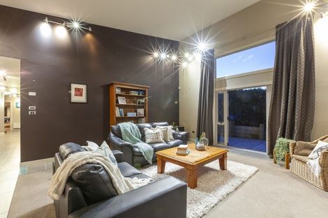 Photo of property in 7 Charlotte Way, Raumati South, Paraparaumu, 5032