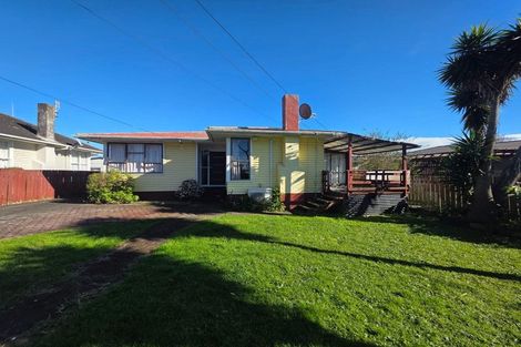 Photo of property in 10 Nogat Avenue, Papatoetoe, Auckland, 2024