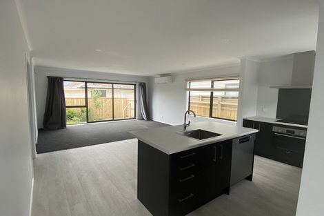 Photo of property in 7/64 Glen Road, Stokes Valley, Lower Hutt, 5019