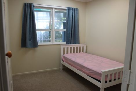 Photo of property in 56 Botany Road, Botany Downs, Auckland, 2010