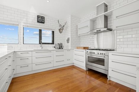 Photo of property in 5 Caversham Drive, Torbay, Auckland, 0630