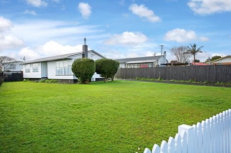 Photo of property in 3 Olive Crescent, Papatoetoe, Auckland, 2025