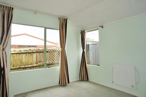 Photo of property in 6 Waylen Place, Burswood, Auckland, 2013