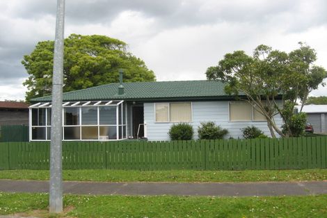 Photo of property in 8 Benton Place, Manurewa, Auckland, 2102