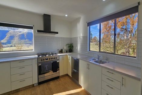 Photo of property in 4 Cemetery Road, Albury, 7984