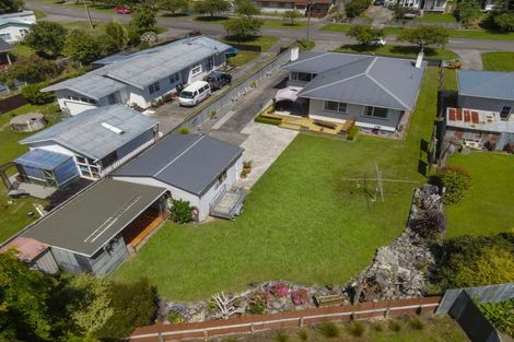 Photo of property in 16 Ongo Road, Hunterville, 4730