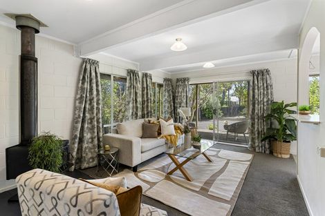 Photo of property in 4 Webb Place, Forrest Hill, Auckland, 0620