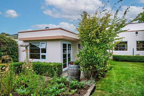 Photo of property in 14 Marina Grove, Hutt Central, Lower Hutt, 5010