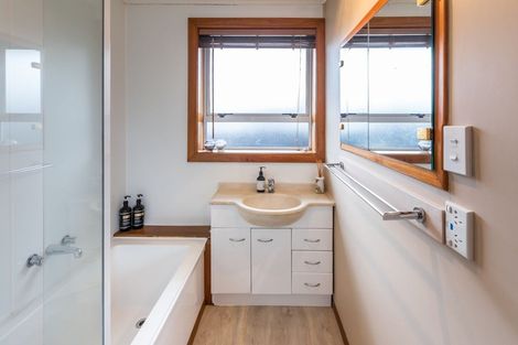 Photo of property in 220 Grimseys Road, Redwood, Christchurch, 8051