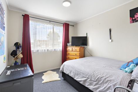 Photo of property in 1/229 Waitemata Drive, Ranui, Auckland, 0612