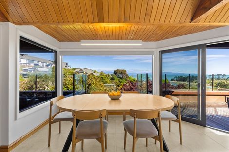 Photo of property in 2 The Cliffs, Britannia Heights, Nelson, 7010