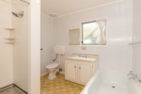 Photo of property in 3c Taranaki Street, Picton, 7220