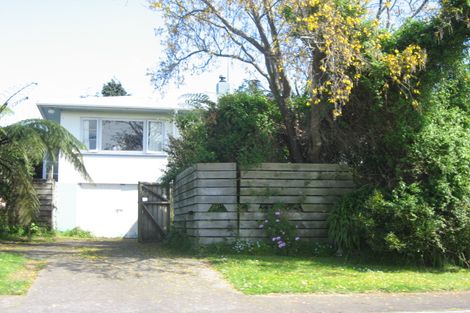 Photo of property in 14 Alberta Road, Glen Avon, New Plymouth, 4312