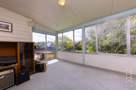 Photo of property in 24 Waikoukou Valley Road, Waimauku, 0812