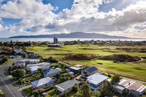 Photo of property in 9a Eatwell Avenue, Paraparaumu Beach, Paraparaumu, 5032