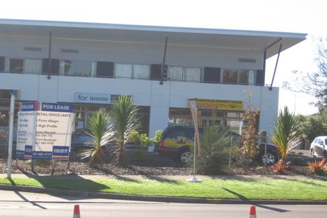 Photo of property in Albany Central, 9/210b Dairy Flat Highway, Albany, Auckland, 0632