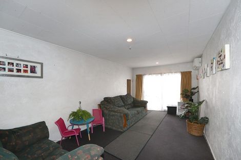 Photo of property in 5/283 Taradale Road, Pirimai, Napier, 4112