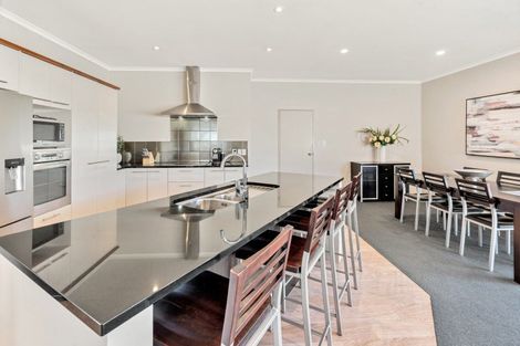 Photo of property in 43 Speyside Crescent, Flat Bush, Auckland, 2016